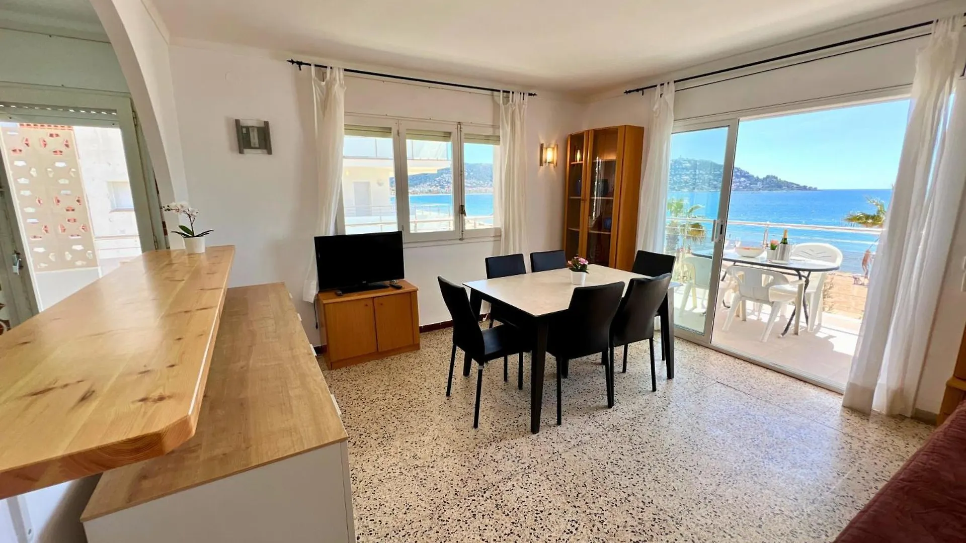 Europa 36 Apartman Roses